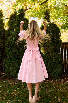 modest cotton knee-length dress nursing-friendly